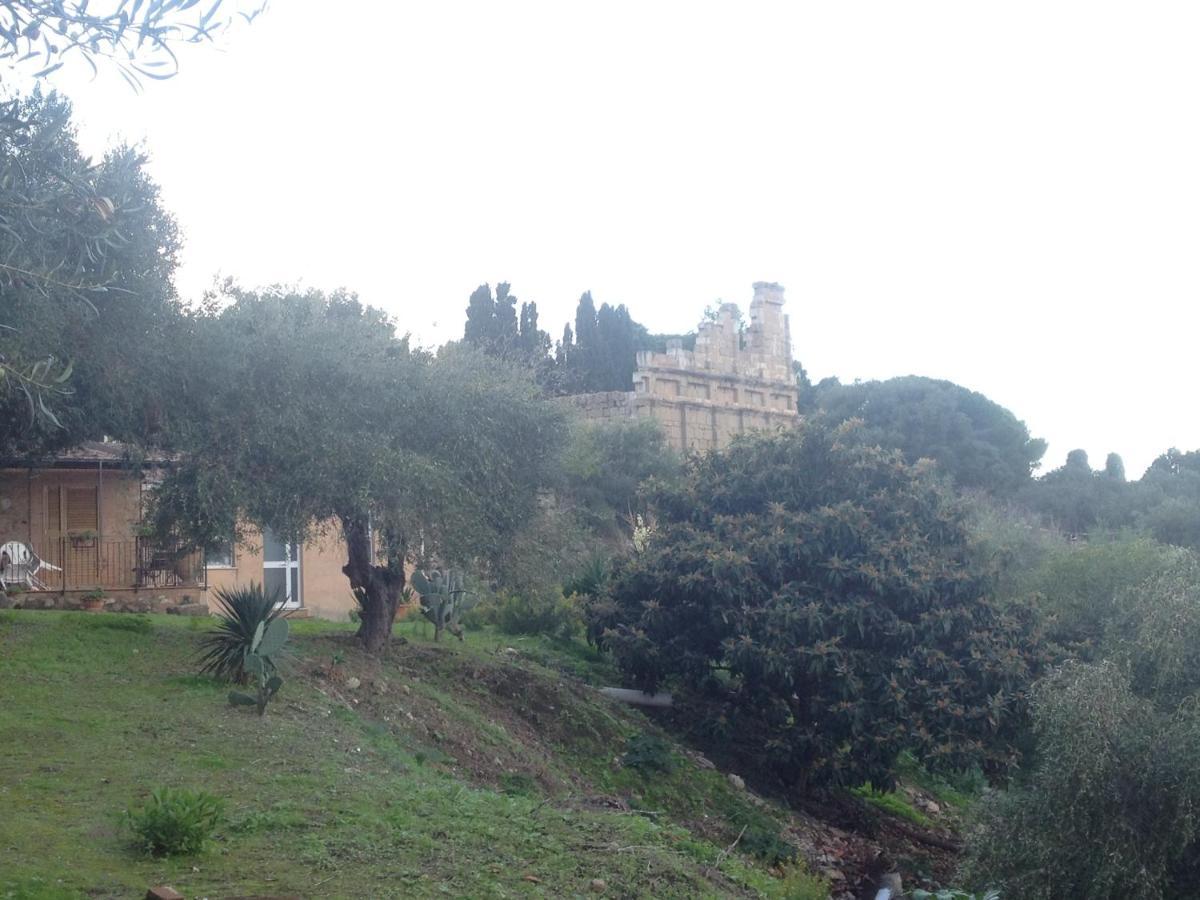 A Casa Di Peppino Villa Greco Tindari Eksteriør billede