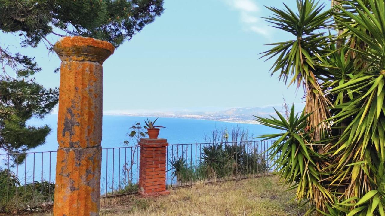 A Casa Di Peppino Villa Greco Tindari Eksteriør billede
