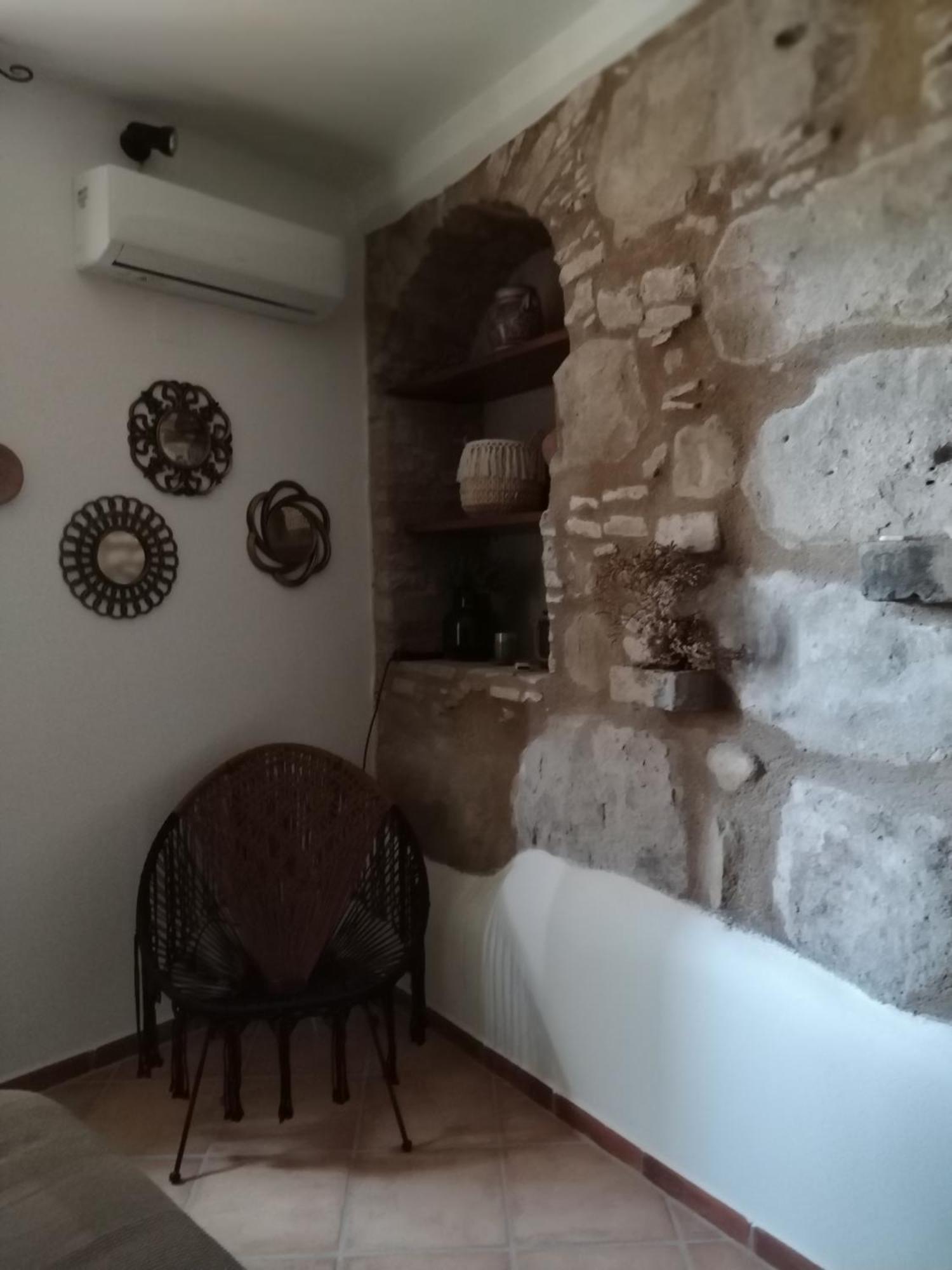 A Casa Di Peppino Villa Greco Tindari Eksteriør billede